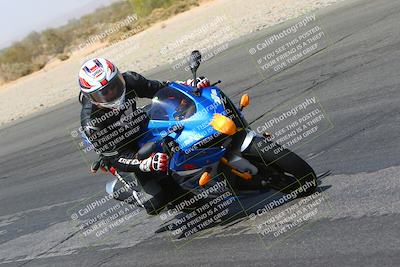 media/Mar-28-2022-Superbike Trackdays (Mon) [[b8603d0f67]]/Open Track Time/Turn 3 Inside/